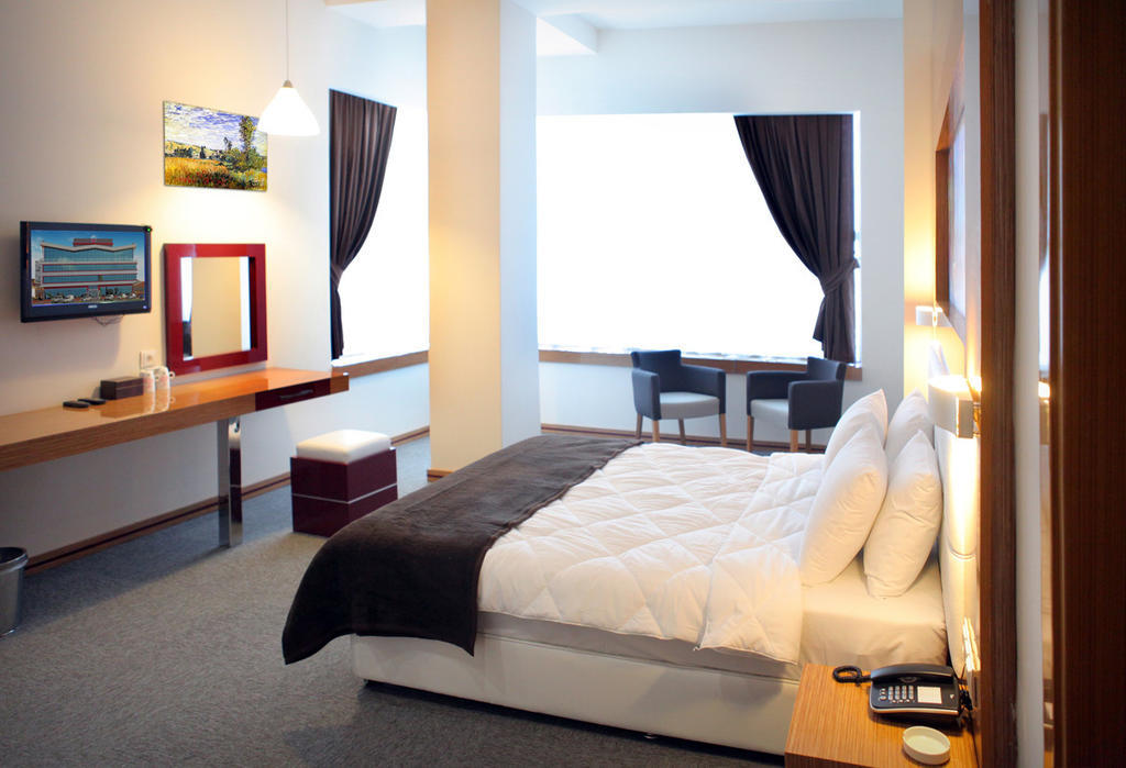 Ege Sevilen Hotel Turgutlu Bilik gambar